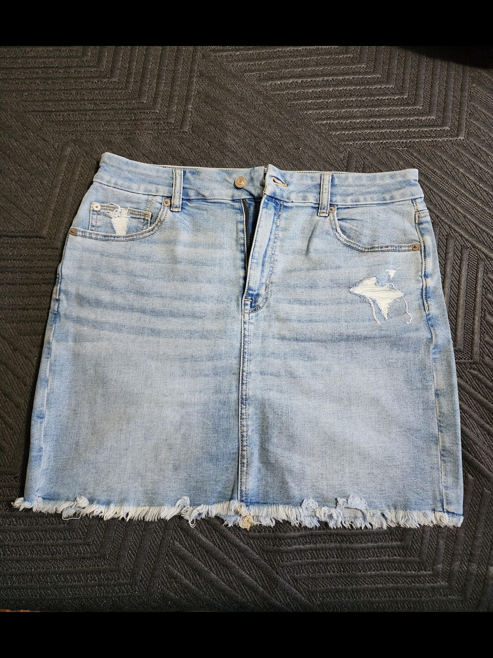 American Eagle Outfitters Light Blue Distressed Denim Mini Skirt